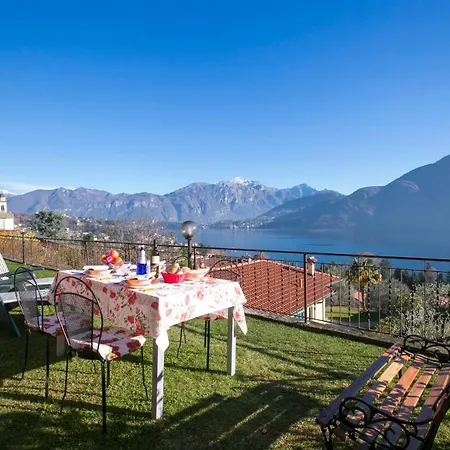 Sleeps 6 Apartment Mezzegra